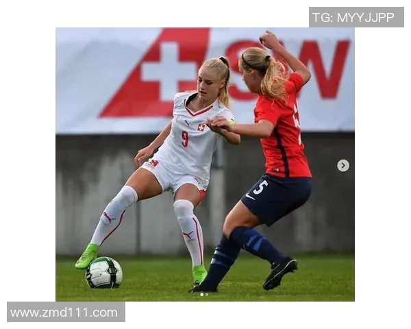 绝美女神与绿茵巨星的浪漫故事揭开璀璨足球与爱情新篇章